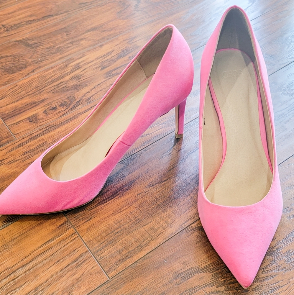 Wild leather imitate pink pumps 8.5 US